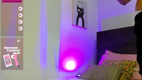Snapshot of martina_miiller chatting on February 17, 1:22 pm martina mIIler online show from February 17, 1:22 pm
