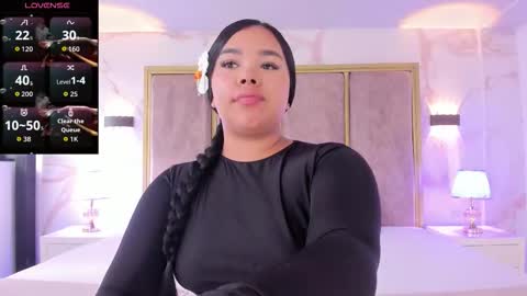 Martina Garcia online show from November 11, 8:00 pm