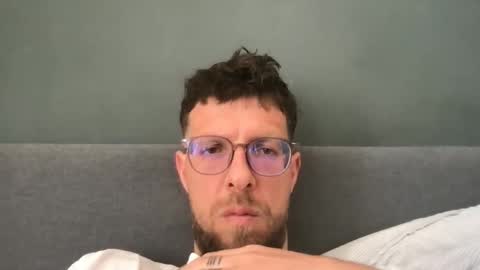 martinmagic467657 online show from April 23, 9:39 am