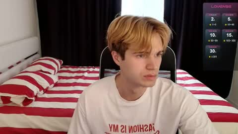 martintw_17 online show from April 20, 5:43 am