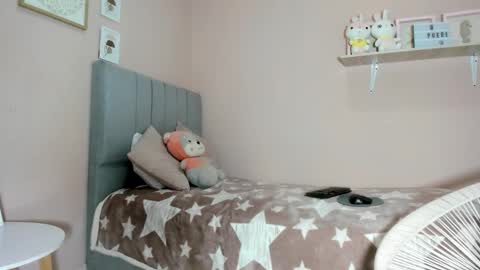 mary_cute9 online show from November 16, 11:56 am