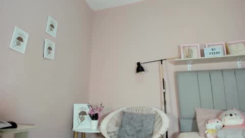 Snapshot of mary_cute9 chatting on September 24, 1:07 pm mary_cute9 online show from September 24, 1:07 pm