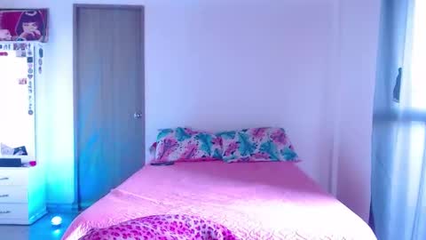 mary online show from September 25, 1:51 pm