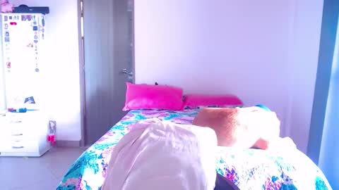 mary online show from October 17, 12:31 pm