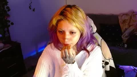                      100   online show from January 14, 8:11 am