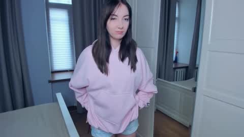 Mary online show from December 20, 9:27 am