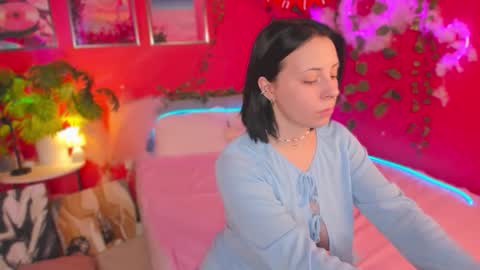 Mary online show from February 17, 1:59 am