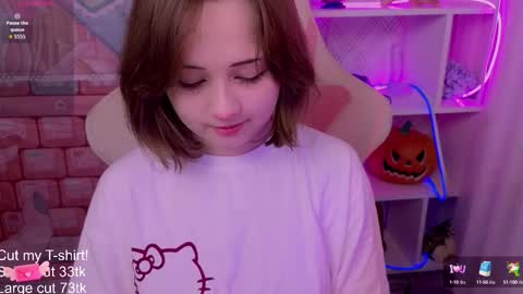 Snapshot of mary_u chatting on October 15, 4:49 am Ur Mary online show from October 15, 4:49 am