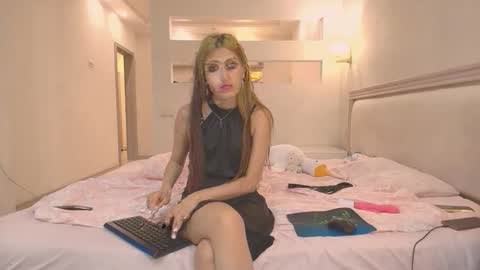 marya442004 online show from September 18, 7:29 pm