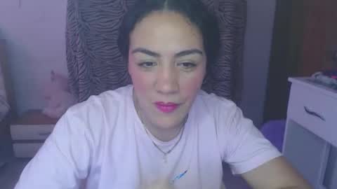 Snapshot of maryam_arabicmilk chatting on October 19, 6:45 pm maryam_arabicmilk online show from October 19, 6:45 pm