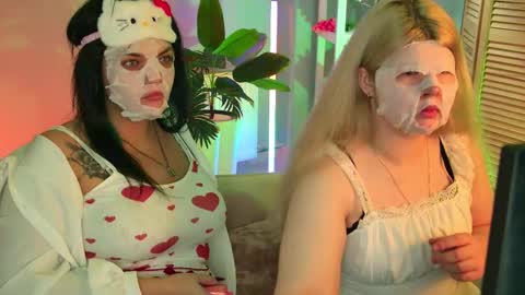 Mary online show from October 9, 8:47 pm