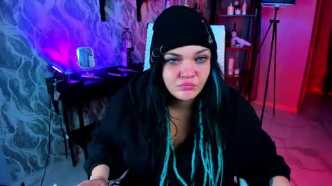 Mary online show from November 26, 6:10 am