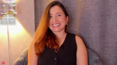 Angela online show from December 18, 4:28 pm