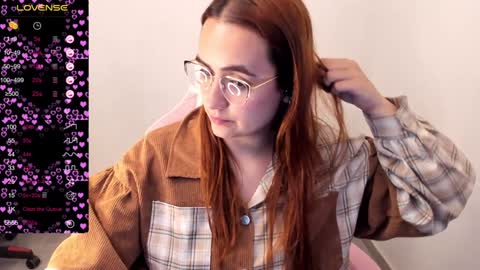 Dulce Maria online show from February 7, 1:58 am