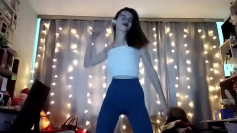 Kelly online show from March 14, 8:18 am