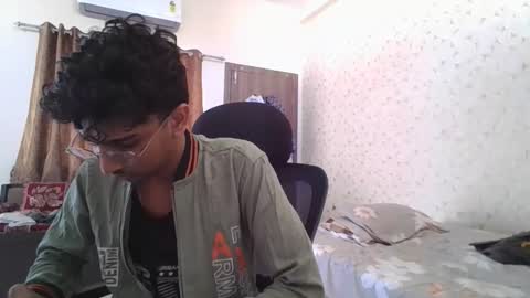 Mask Boy online show from November 9, 5:22 am