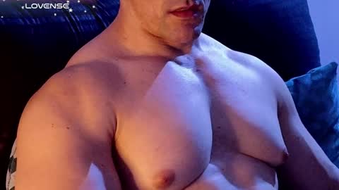 masked_bodybuilder online show from December 15, 2:52 am