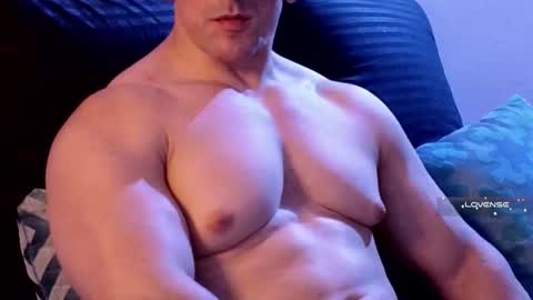 masked_bodybuilder online show from February 28, 10:17 pm