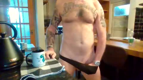 Masked Masturbation Couple online show from February 16, 8:12 am