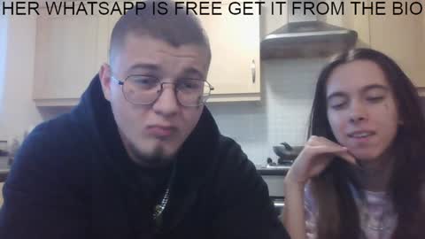Snapshot of maskedman699 chatting on January 20, 2:46 pm Extreme Couple online show from January 20, 2:46 pm