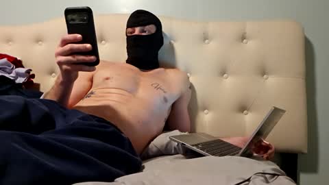 maskedyogaman online show from February 9, 2:59 am