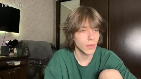 masonsilver_ online show from April 5, 4:15 pm