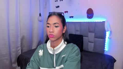 massielhot online show from January 9, 4:40 am