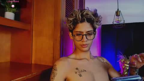   online show from October 22, 10:22 pm