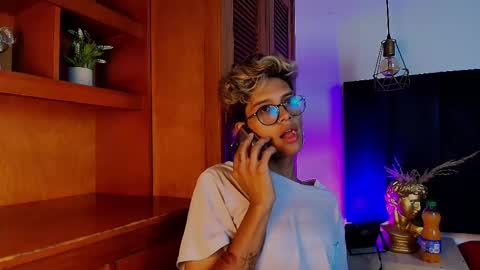   online show from September 24, 4:41 am