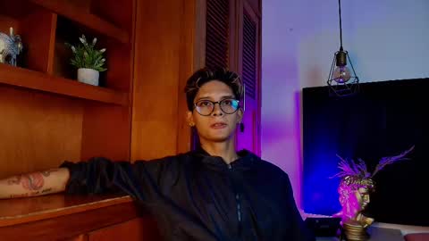   online show from September 26, 5:26 am