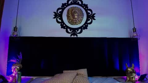   online show from September 25, 5:14 am