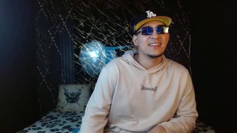 massimo_vidal online show from February 4, 11:14 am