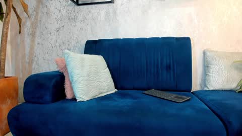 Snapshot of massimocontie_ chatting on January 27, 3:18 pm Massimo Contie online show from January 27, 3:18 pm
