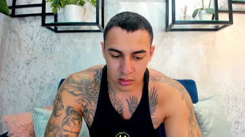 Snapshot of massimocontie_ chatting on January 29, 4:08 pm Massimo Contie online show from January 29, 4:08 pm