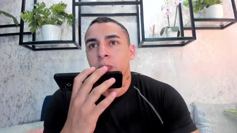 Snapshot of massimocontie_ chatting on January 25, 3:30 pm Massimo Contie online show from January 25, 3:30 pm