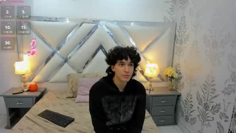 Massimo online show from October 25, 7:36 pm