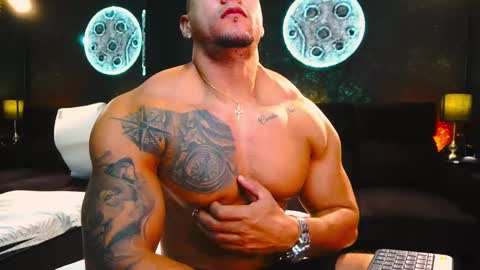 massimowalton2 online show from September 23, 12:54 pm