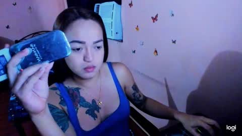 Snapshot of massivecockcum chatting on January 4, 7:55 am kimmy online show from January 4, 7:55 am