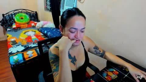 Snapshot of massivecockcum chatting on October 17, 6:45 pm kimmy online show from October 17, 6:45 pm