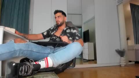 Matthew online show from October 3, 9:12 pm