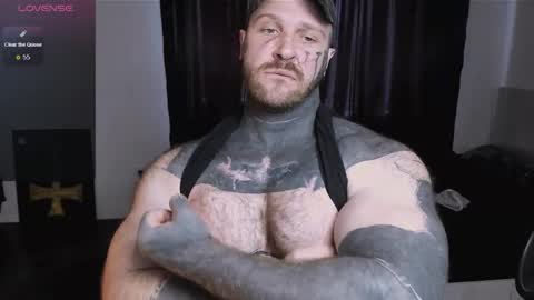 Snapshot of master_oil chatting on October 2, 2:27 pm Huge Alex online show from October 2, 2:27 pm