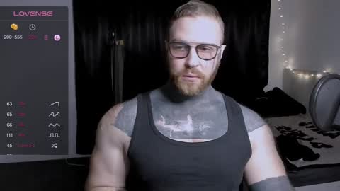 Snapshot of master_oil chatting on December 30, 5:12 pm Huge Alex online show from December 30, 5:12 pm