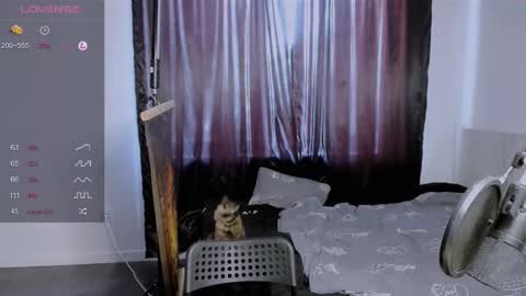 Snapshot of master_oil chatting on February 18, 1:00 pm Huge Alex online show from February 18, 1:00 pm