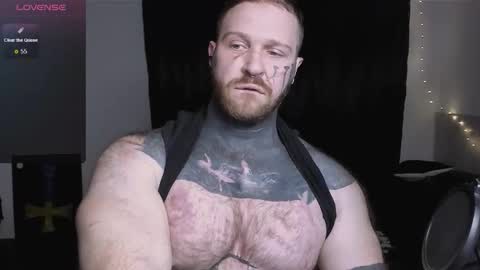 Snapshot of master_oil chatting on October 12, 12:58 am Huge Alex online show from October 12, 12:58 am