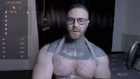 Snapshot of master_oil chatting on February 20, 3:30 pm Huge Alex online show from February 20, 3:30 pm