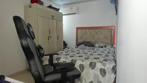 Alpha junior online show from April 16, 2:28 pm