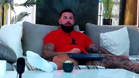 Snapshot of masterkingofmuscle chatting on September 25, 7:59 am masterkingofmuscle online show from September 25, 7:59 am