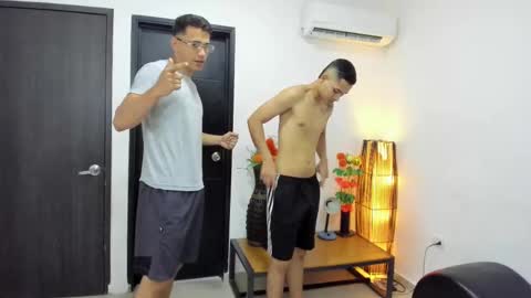 Team Cris Darwin- Fernando- Stiven- David online show from March 10, 11:12 am