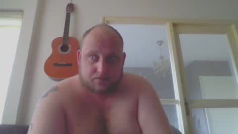 Snapshot of mastrubeertje1988 chatting on October 1, 8:35 am mastrubeertje1988 online show from October 1, 8:35 am