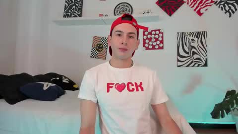 Snapshot of mathew_conelly chatting on October 13, 6:54 pm Matt online show from October 13, 6:54 pm
